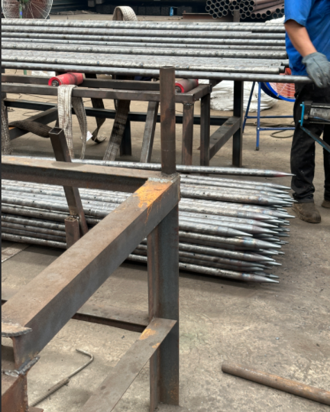 荆州建筑工程所需材料：钢花管，超前小导管